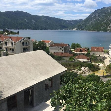 Subotic apartmani Risan Exterior foto