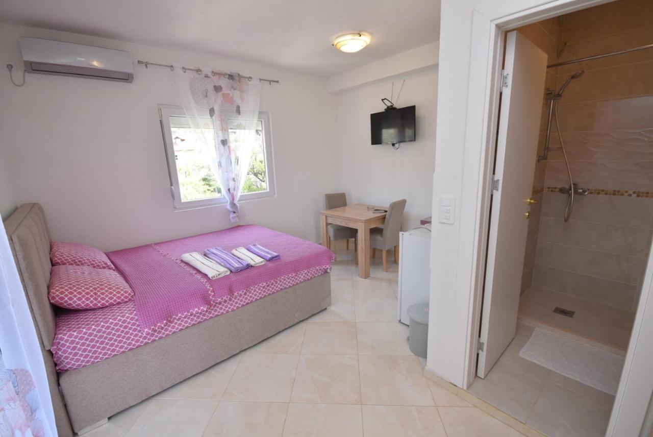 Subotic apartmani Risan Exterior foto