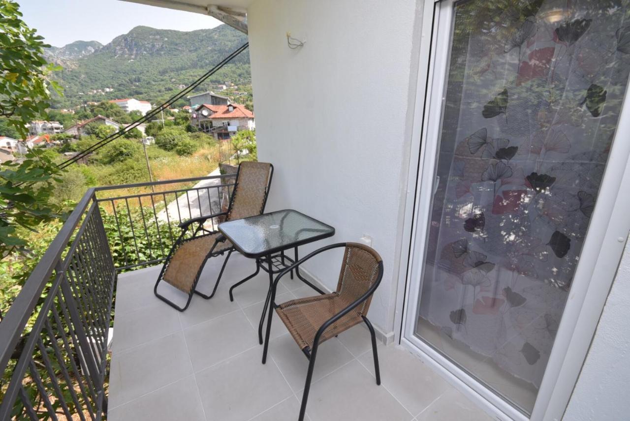 Subotic apartmani Risan Exterior foto