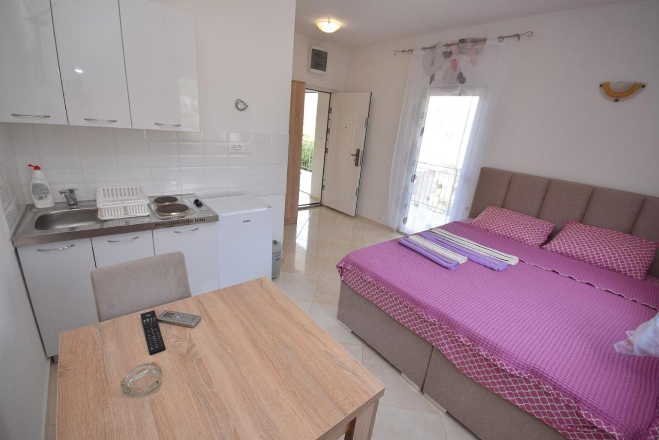 Subotic apartmani Risan Exterior foto
