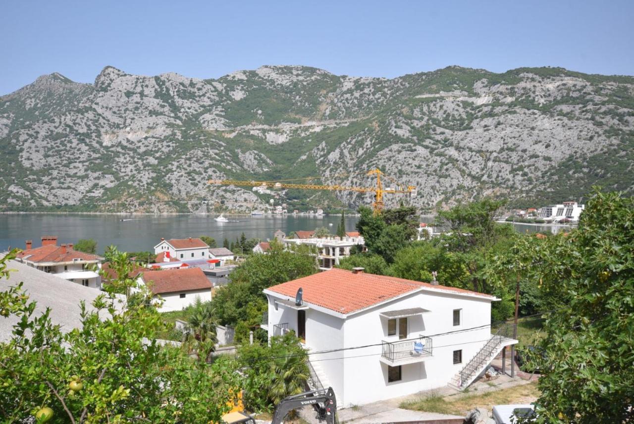 Subotic apartmani Risan Exterior foto