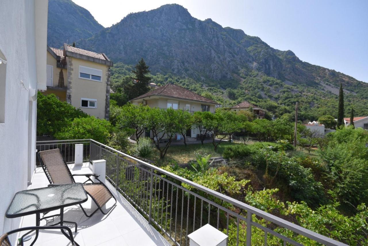 Subotic apartmani Risan Exterior foto
