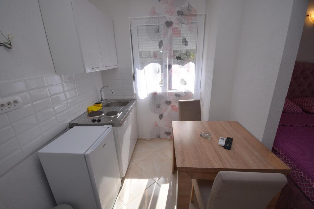 Subotic apartmani Risan Exterior foto