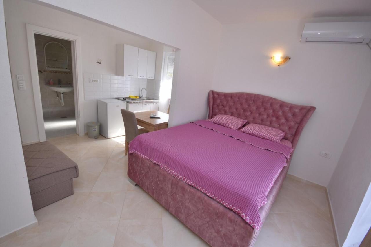 Subotic apartmani Risan Exterior foto